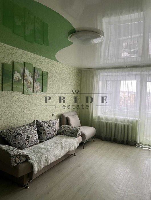 **Продаж однокімнатної квартири з євроремонтом, Дніпровський район