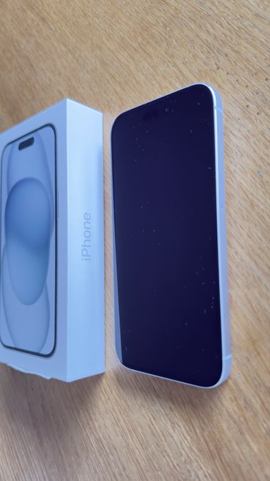 iPhone 15   128GB