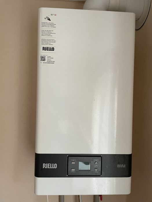 Газова колонка Італія  Riello Mini 13 LN