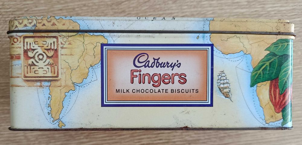 Caixa antiga metal Cadbury's Fingers