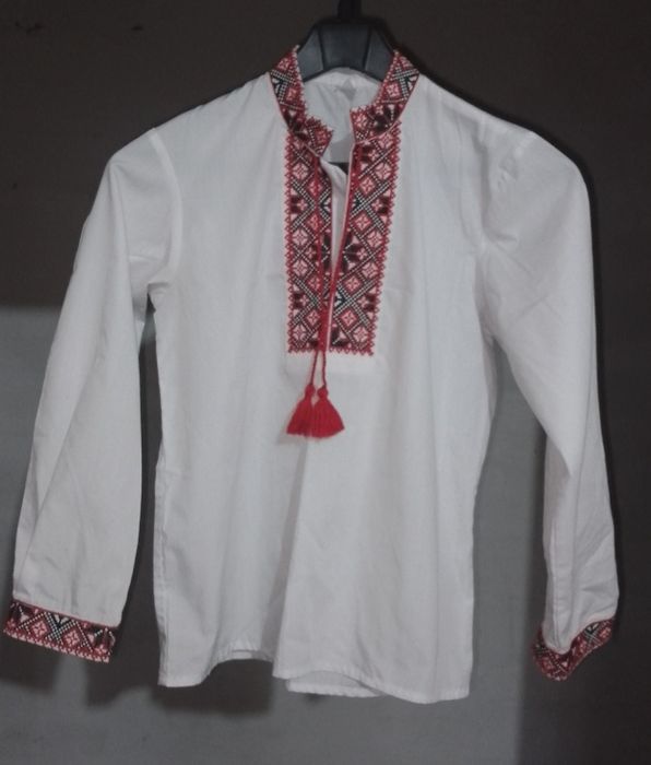 Вишиванки б/у для хлопчика 10-14 років/ вишиванка/вишита сорочка