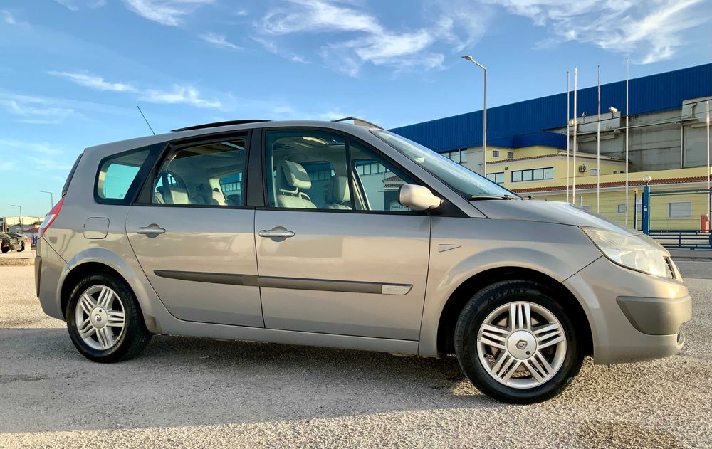 Renault Grand Scénic 1.5 dCi Confort 7 lugares! foto 4