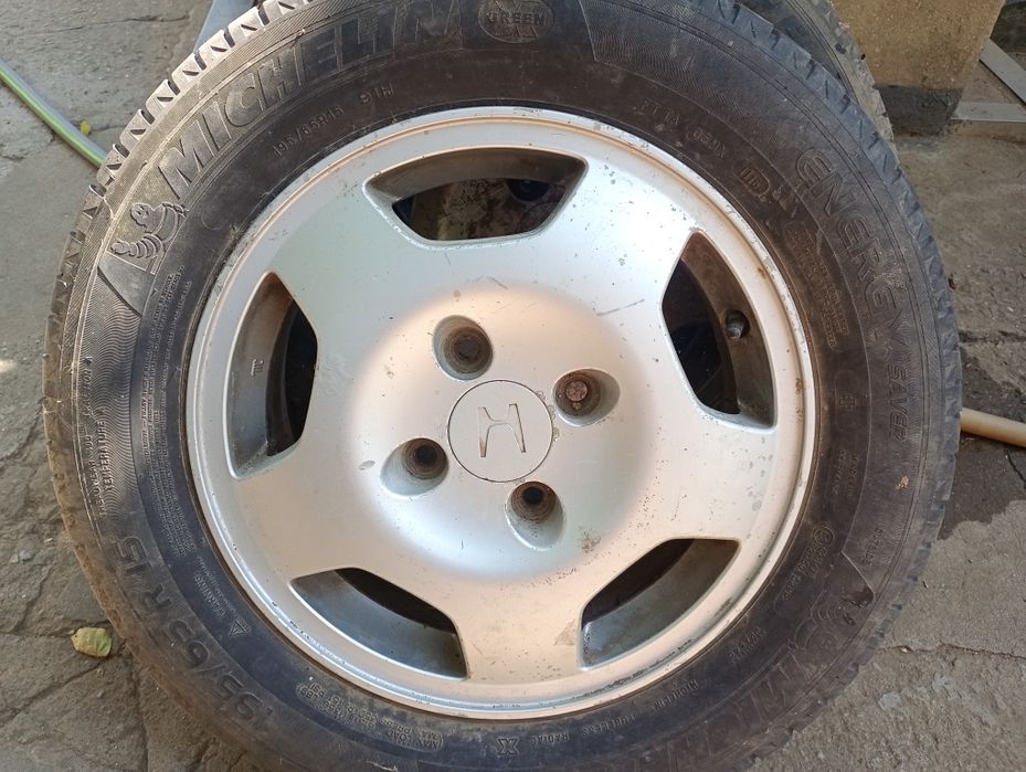 Продам 3 диска от хонды