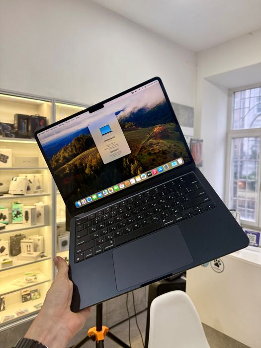 MacBook Air 13 Midnight M2 256gb MLY33