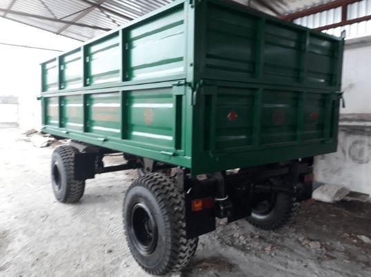 Тракторный прицеп самосвал ПТС-6