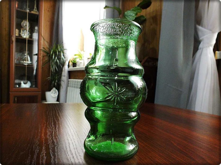 Stary Zielony Wazon z PRL Szkło butelkowe z lat 60-70' CUDO Vintage