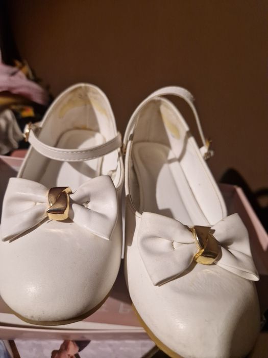 Buty komunijne białe  rozm. 35