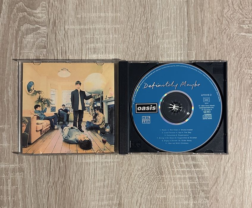 Álbum CD “Definitely Maybe” dos Oasis
