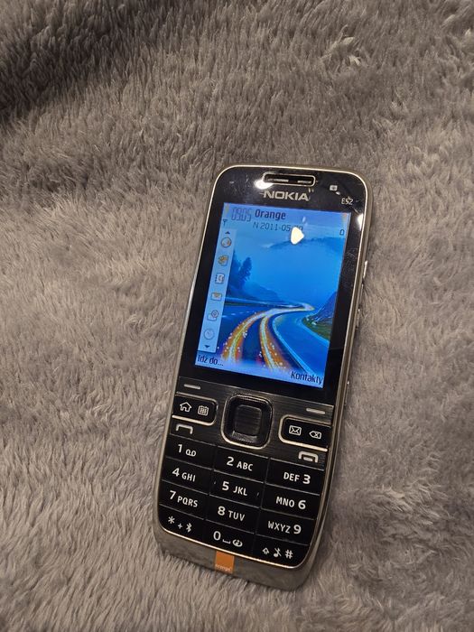 Telefon Nokia E52 Orange