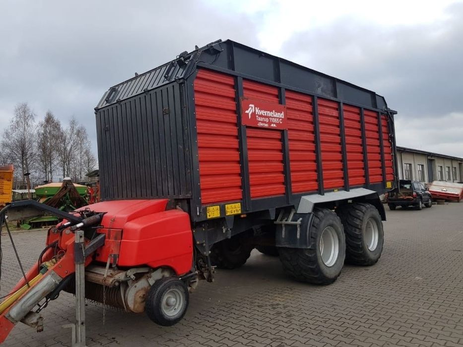 Sprzedam przyczepę samozbierającą