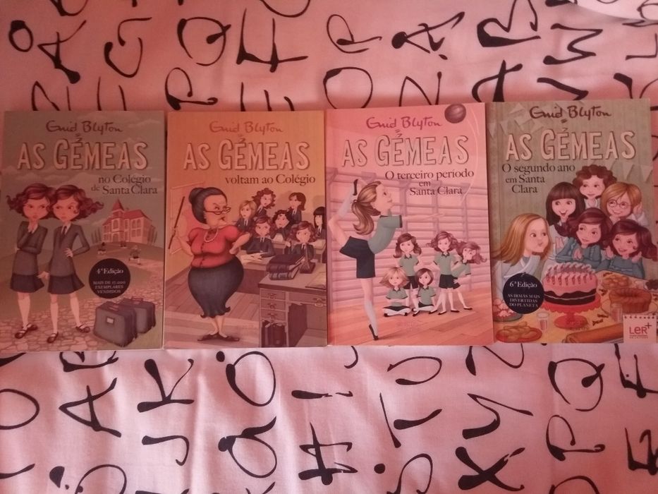 Books Collection "The Twins"