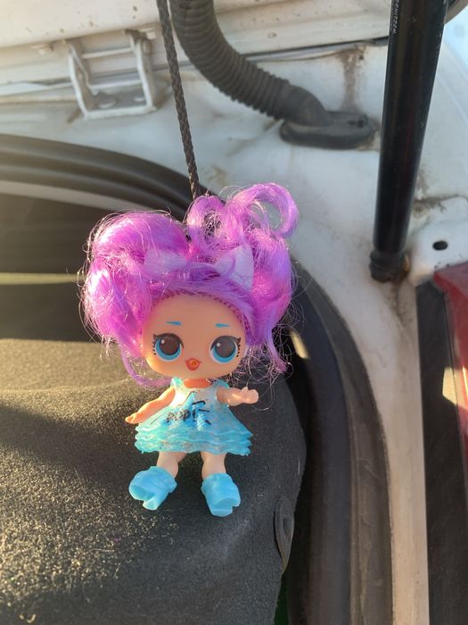 Boneca lol azul cabelo rosa64751001850243120