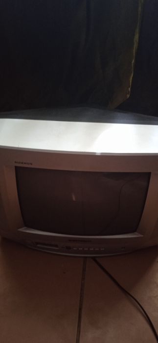 Продам телевизор
