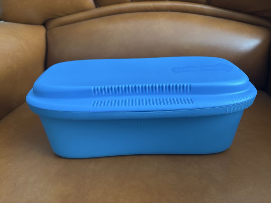 Vendo tupperware para fazer arroz