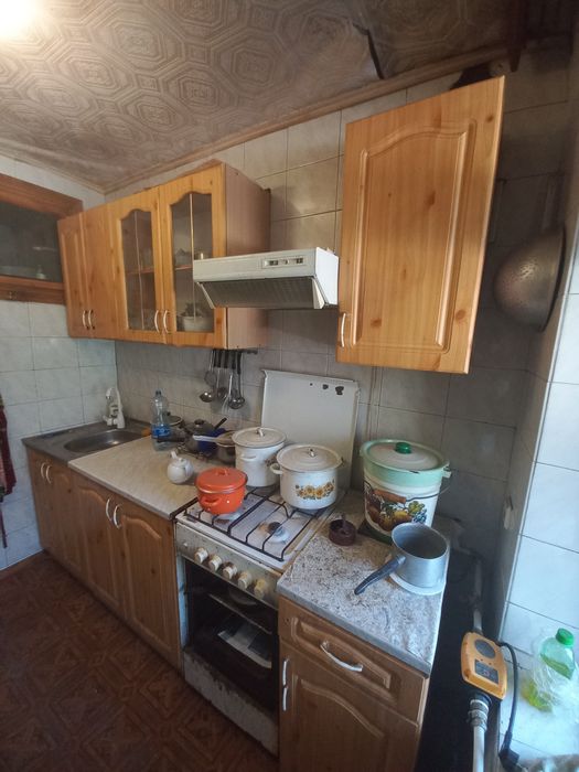 Продам  3к кв , гараж в Мерефе, ул. Сикорского,7,Гастелло Є-відновленн