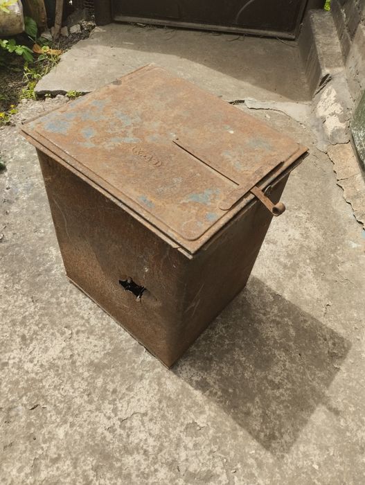 Продам ящик металлический