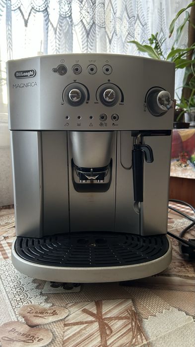Кавомашина DeLonghi Magnifica | Італія