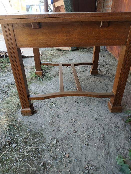 Стол старинный. Раздвижной. Бу.