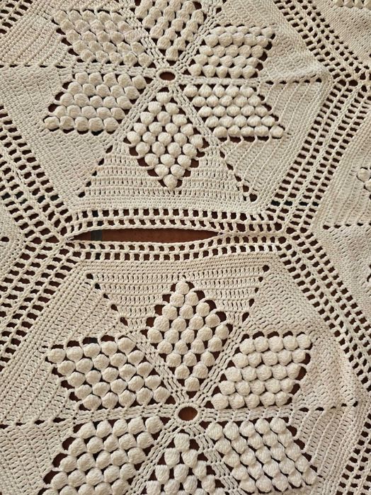 Colcha branca em renda