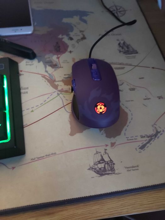 Komputer z monitorem