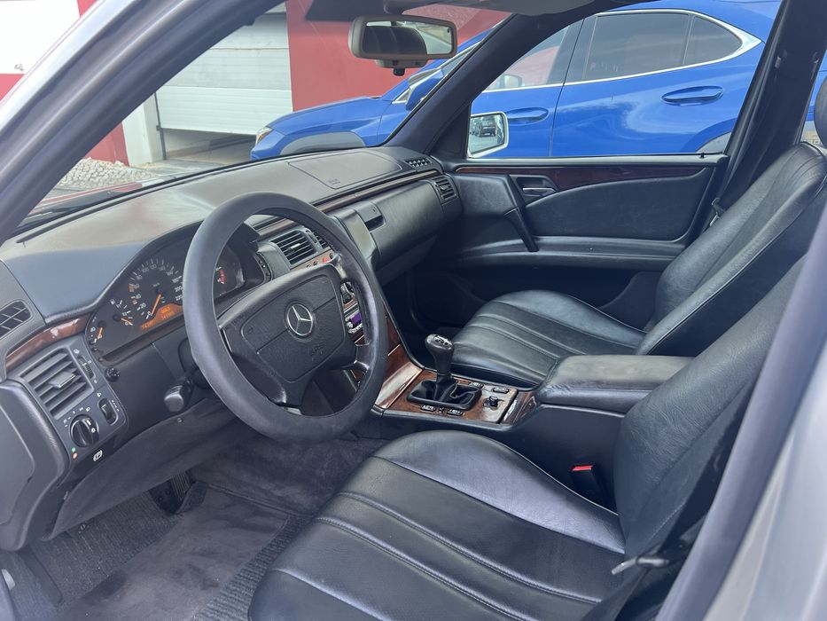 Mercedes E300 diesel 1995/11
