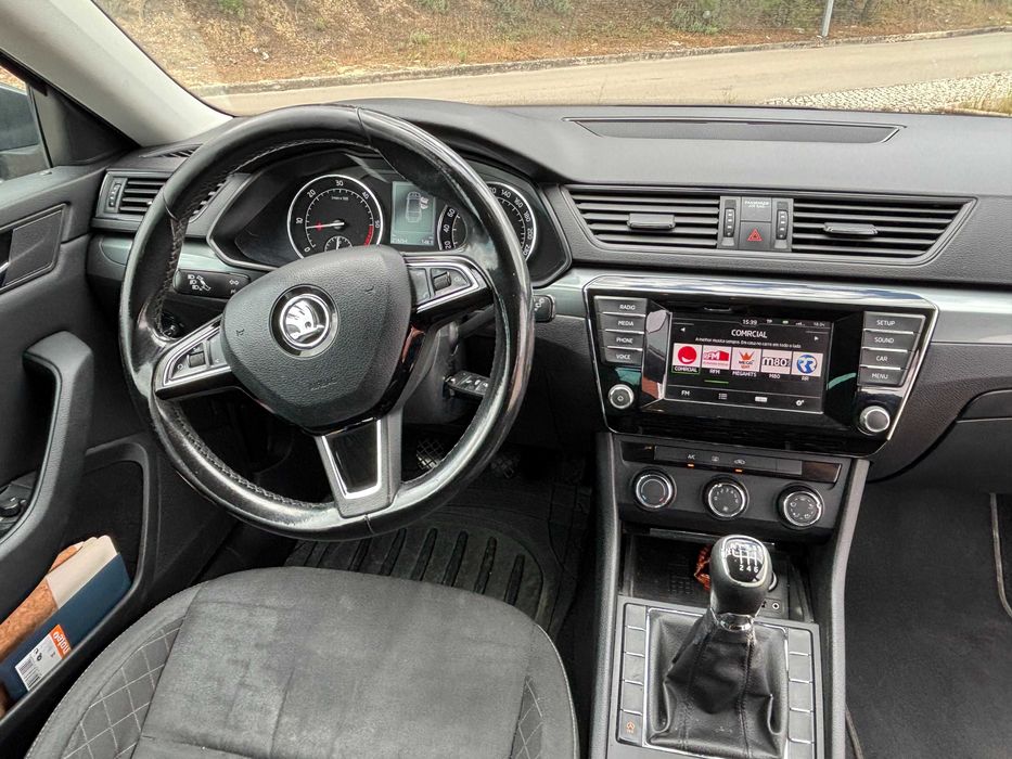 Skoda Superb 1.6 TDI – Final de 2015