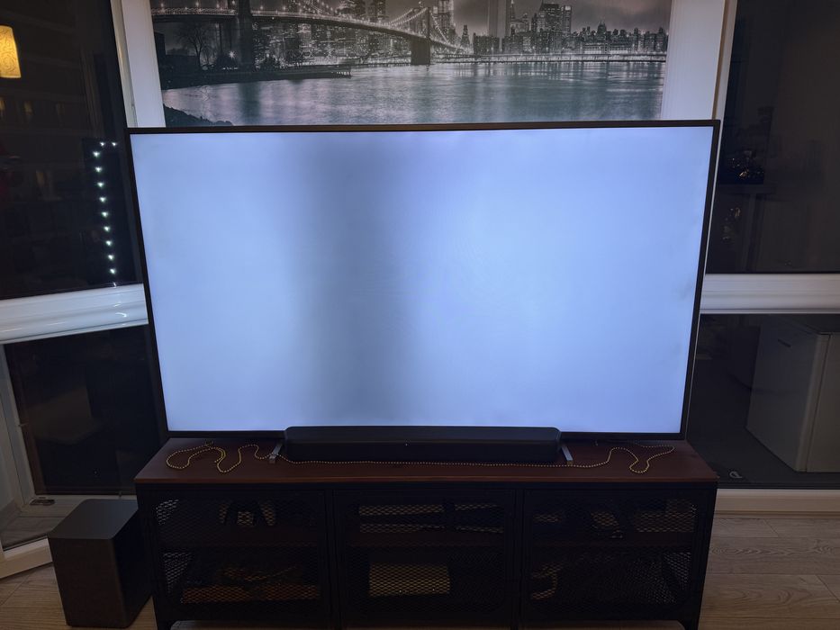 Philips 65” 4K UHD Ambilight | Android TV | HDR | Chromecast