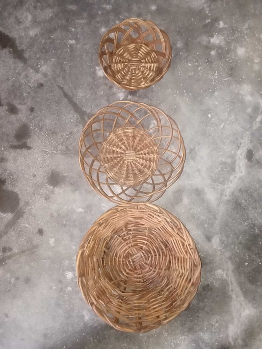 Bread and Fruit Baskets