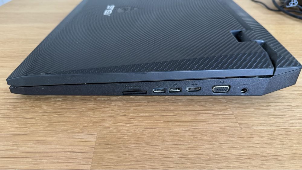 Portátil Asus G73SW 24GB Memoria
