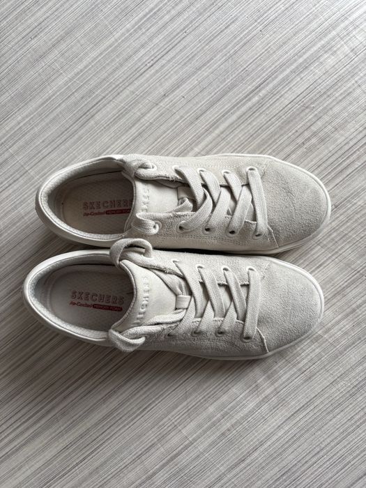 Sapatilhas brancas Skechers