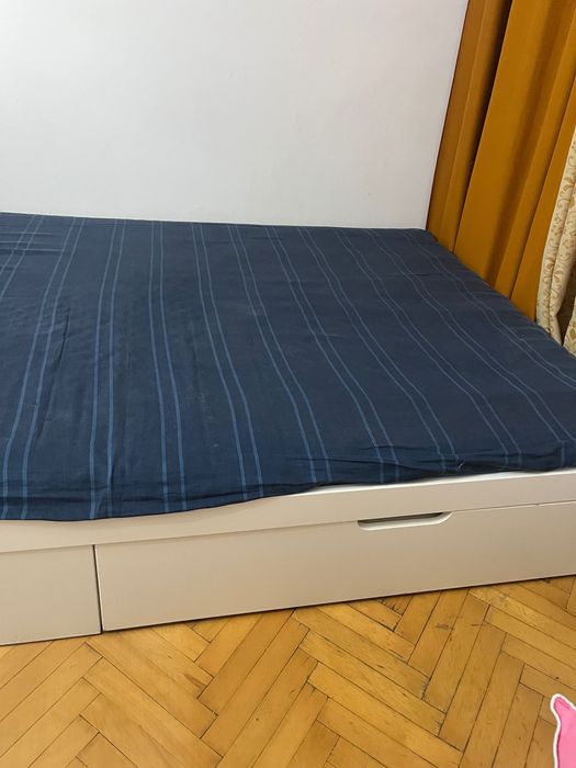 Łożko białe, szerokość 140 cm