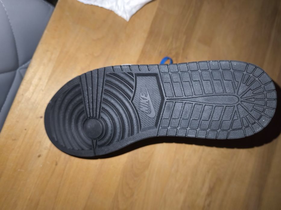 Niki air Jordan 1 Mid