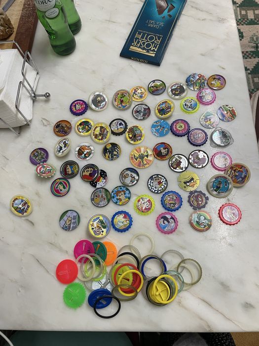 Comjunto de variadoa tazos e aceasorios
