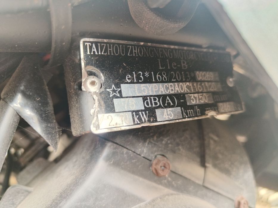 Skuter MASH 50, jak Vespa