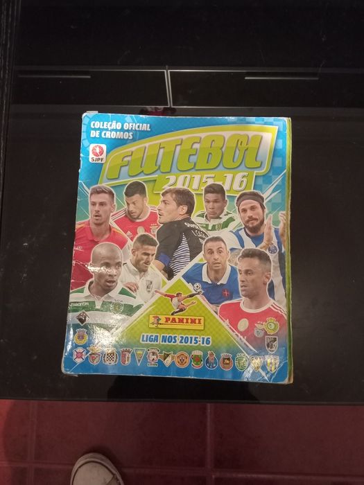 Vendo cadernetas  de futebol  nacional  epocas 2013 a 2020