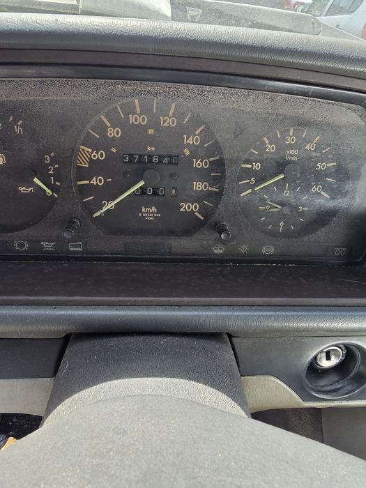 Mercedes W124 250TD  1986