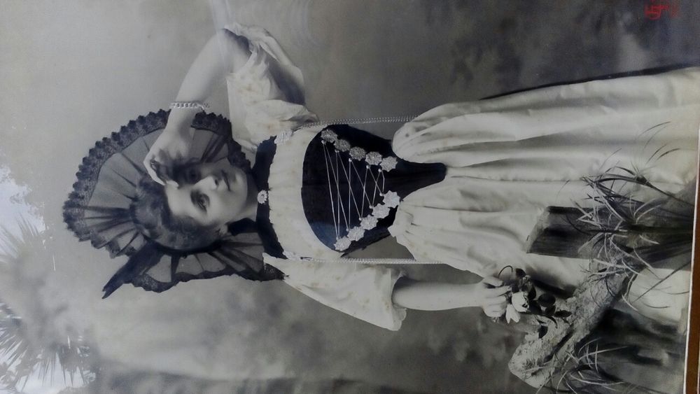 Foto retrato época c pintura a mão com + 100 anos original vendo troco