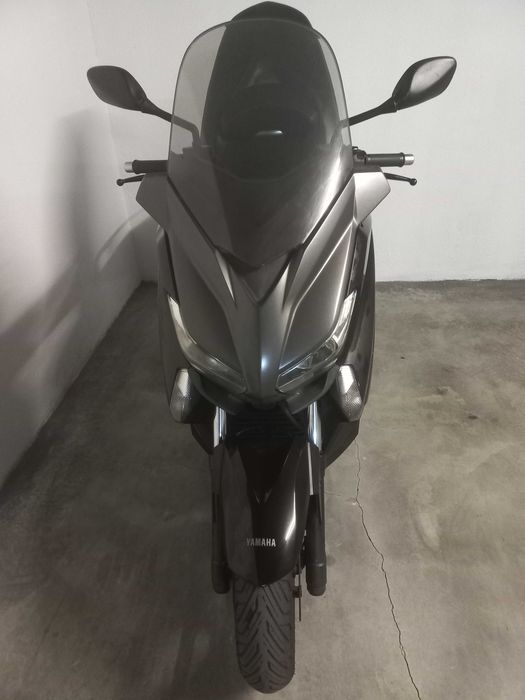 Yamaha xmax 400 como nova