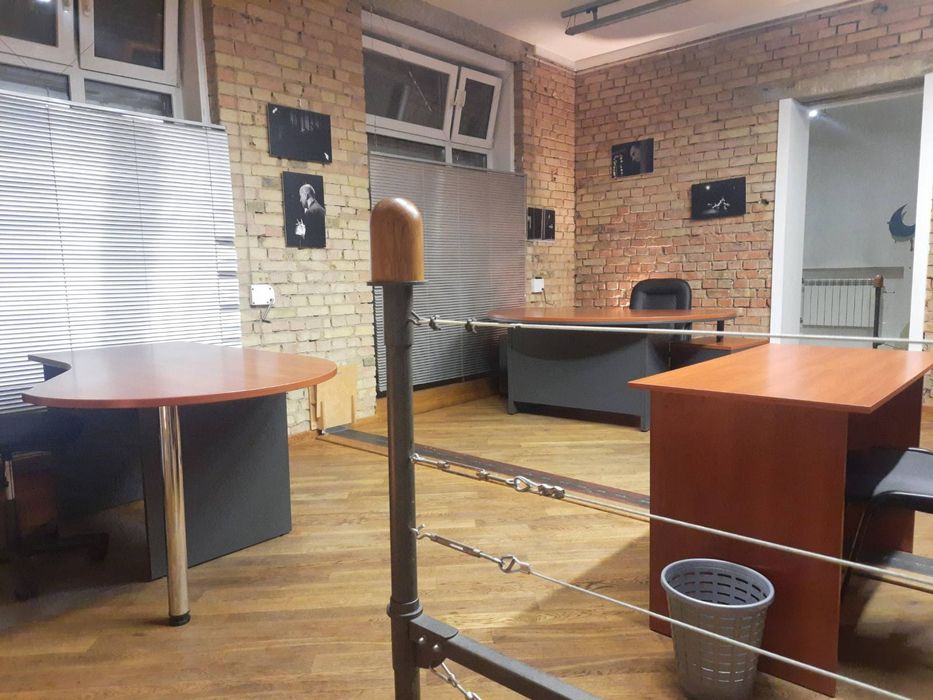 Оренда приміщення вул.Стельмаха,ремонт, 2 окремі входи,метро Голосіївс