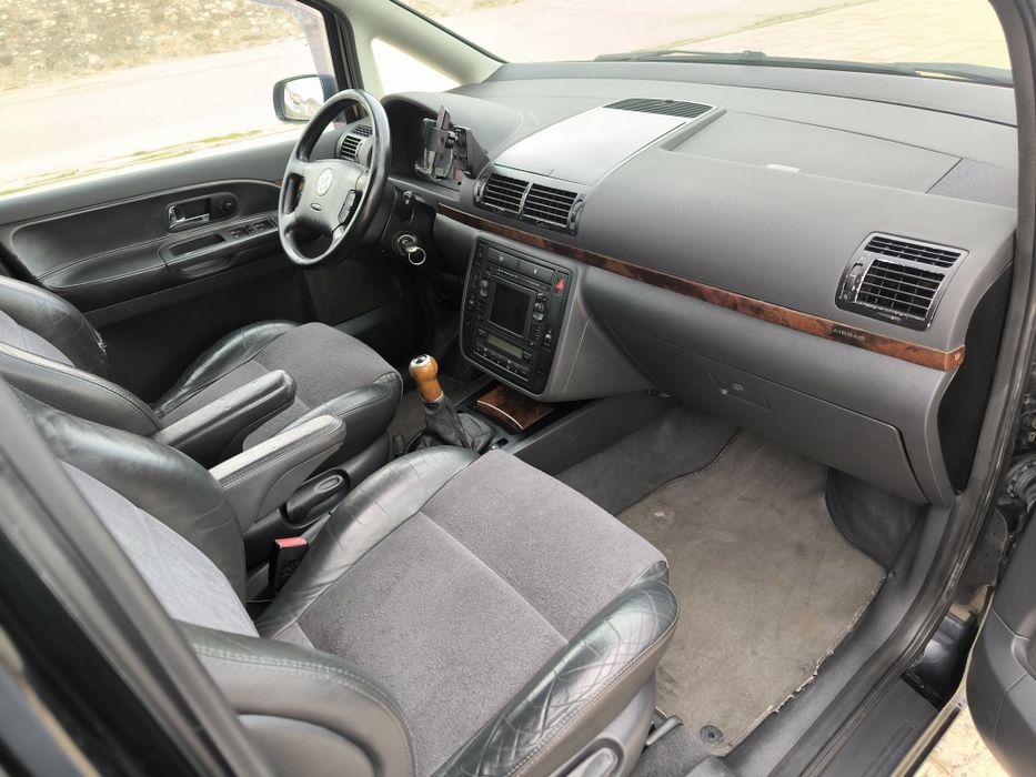 VW Sharan 1.9 TDI Highline