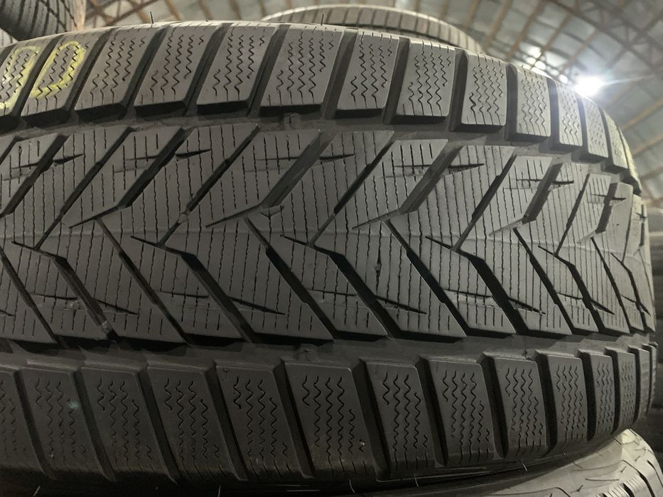 Шини 235/45 19 Vredestein XtremeS