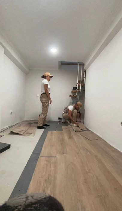 piso Vinílico, piso flutuante, pladur, ladrilho, pintura, pintor, cerâmica, eletricista, canalizador,