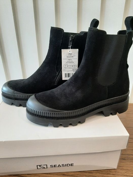 Botim de camurça preto novo