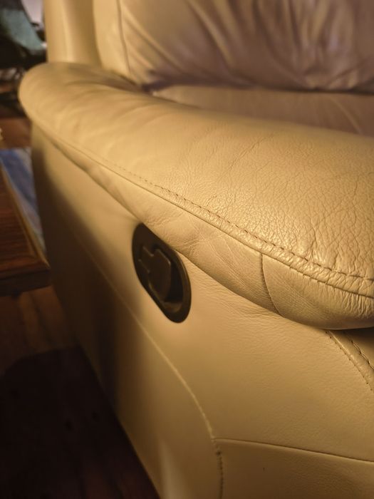 Sofá em pele Chateaux d'Ax