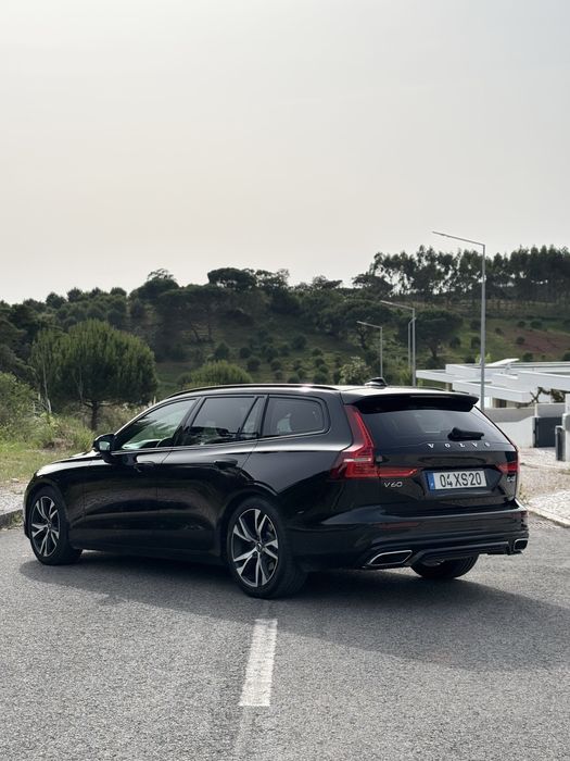 Volvo V60 D4 R-Design Auto 190cv | Nacional | Histórico de manutenção | Full Extras