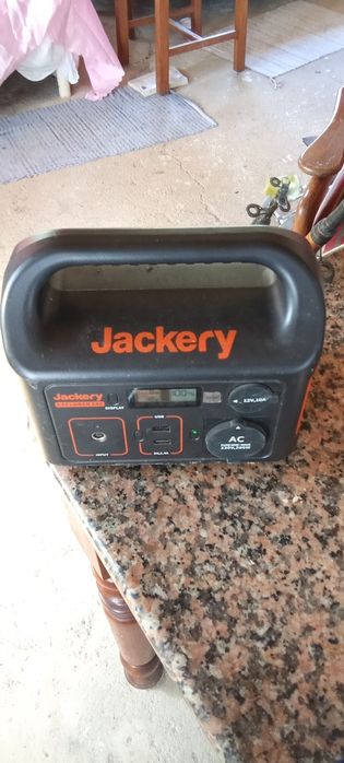 Jackery explorar 240 bateria portatil