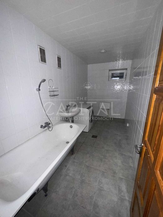 ПРОДАЖ/Капітальний маєток в селищі Глеваха/Київ/Пансіонат