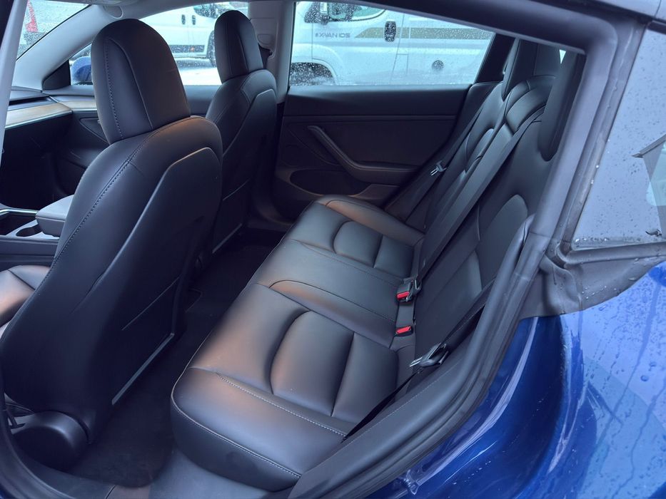 Vendo tesla model 3 283 cv