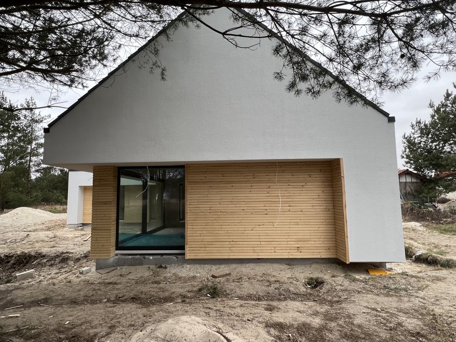 Podbitka dachowa drewniana i PCV    TYNK NATRYSKOWY ELEWACJE