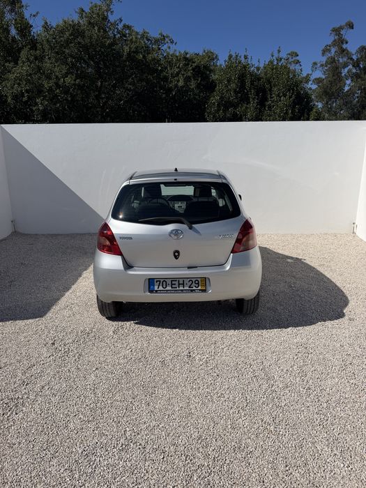 Toyota Yaris 1.0  {Oportunidade de Negócio}